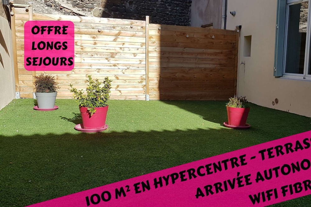 ★ Spacious ★ City centre ★ Terrace ★ Easy Parking ★ WIFI ★