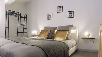 1 habitación, wifi y ropa de cama