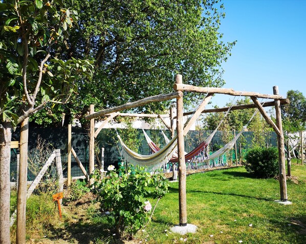 Property grounds - Charmante Longère Rénovée à Vairé, à Proximité des Commerces et 10 mn des Plages (Vairé)