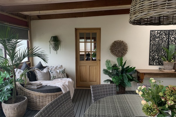 Enter via the huge Alfresco area - a great place to relax and unwind.