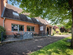 Imagen sin descripción, 2 de 16, botón