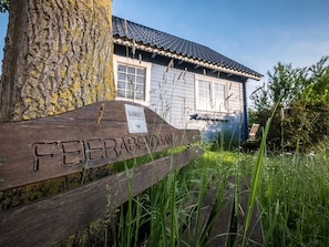Exterior detail - Double room (small, external bathroom) - Near Zingst: Schmidt's Gasthof (Lüdershagen)