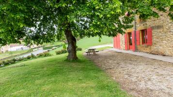 Enceinte de lâhĂ©bergement