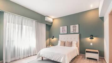 1 dormitorio, tabla de planchar con plancha, wifi gratis y ropa de cama