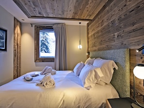 3 quartos, Wi-Fi de cortesia, roupa de cama