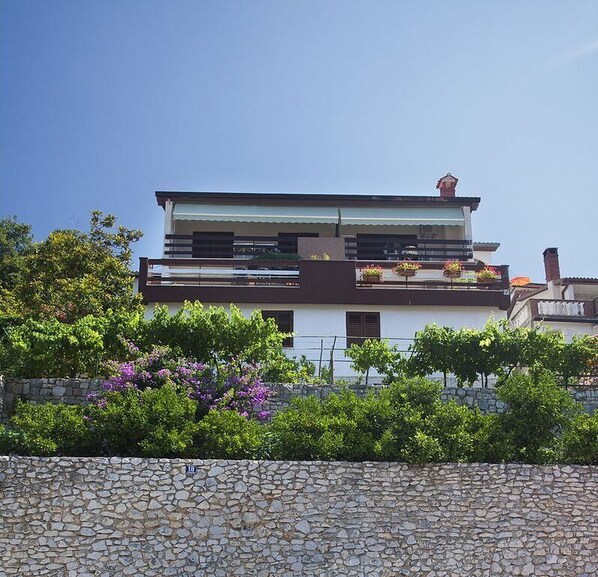 Kiến trúc tòa nhà