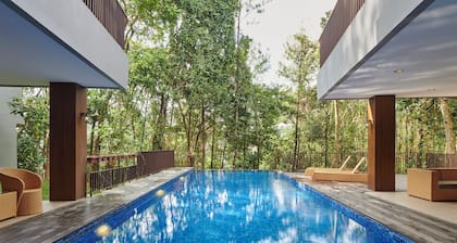 Radiance Hill View 10BR Villa with a Private heated swimming Pool