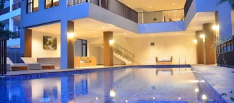Radiance Hill View 10BR Villa with a Private heated swimming Pool