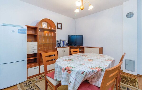 Apartment (A2) | Private kitchen | Fridge, stovetop, espresso maker, electric kettle