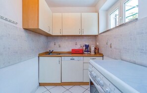 Apartment (A2) | Private kitchen