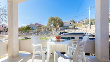 Apartment (A1) | Terrace/patio