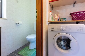 Apartment (A1) | Bathroom | Shower - Apartment Aneta (Novi Vinodolski)
