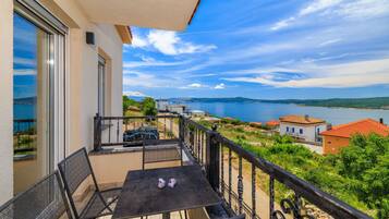Apartment (A1) | Water view