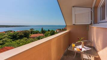 Apartment (A3) | Balcony