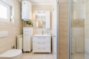 Bathroom | Toilet paper