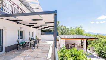 Apartment (A2) | Terrace/patio