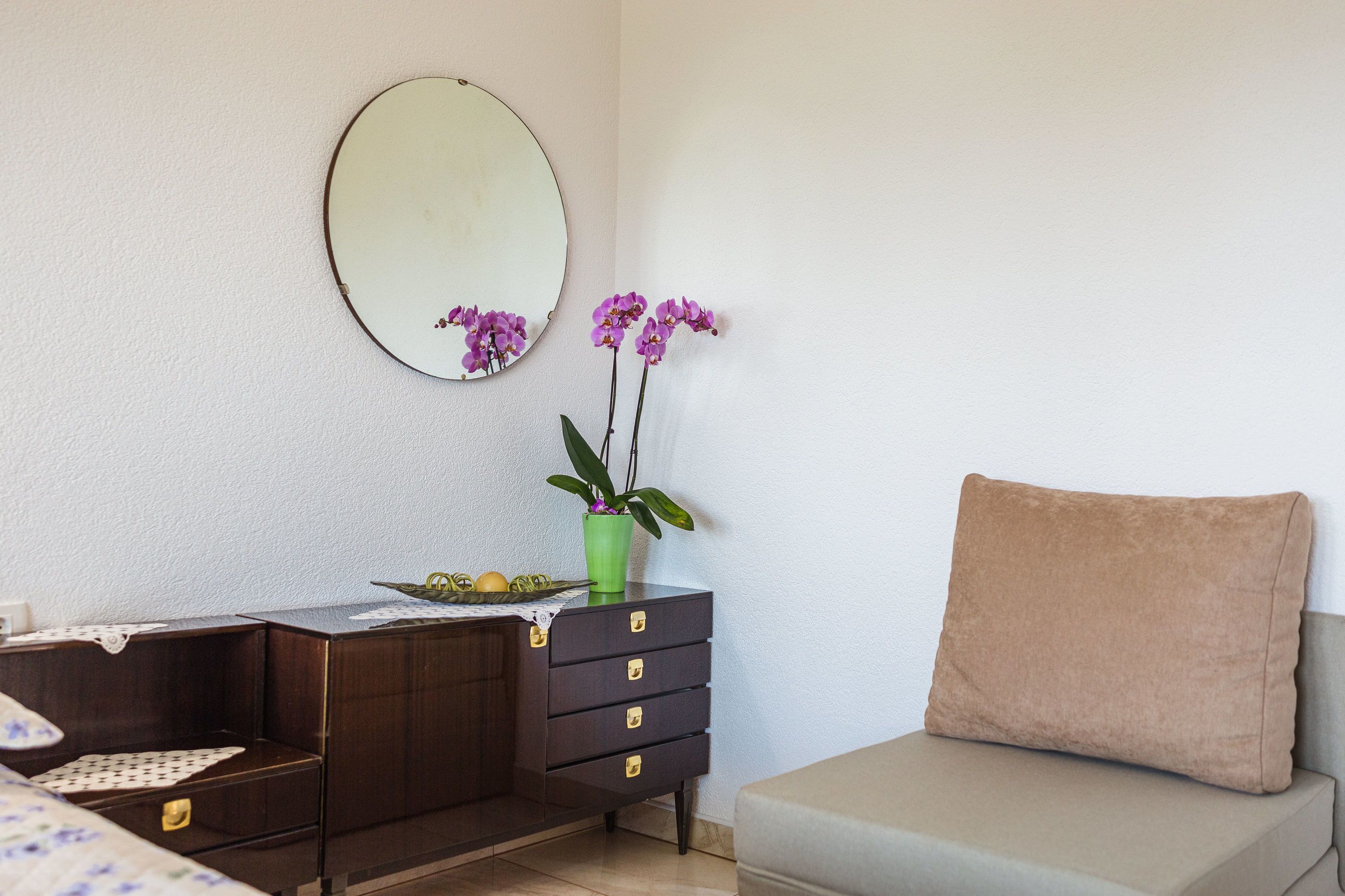 Iron/ironing board, free WiFi