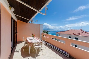 Balcony - Apartments Kursan (Okrug)