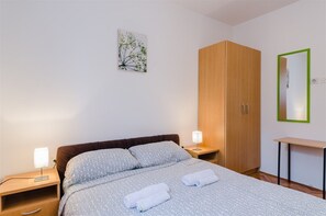 1 chambre, accès au Wi-Fi (inclus)