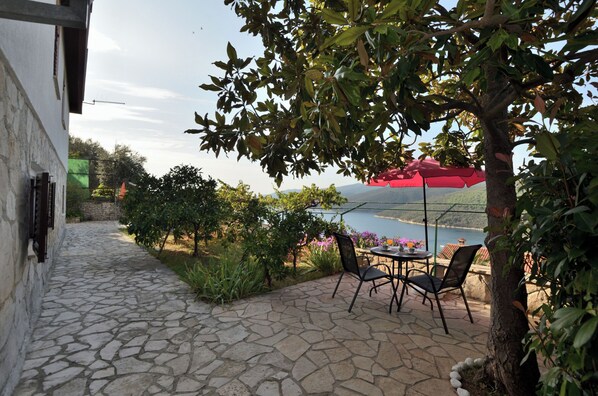 Studio (A2) | Outdoor dining