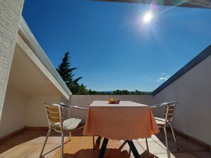 Apartment (A4) | Dining - Apartments Franjo (Pakostane)