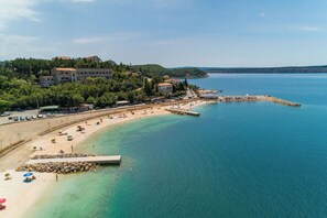 Beach - Villa Pave (Pakostane)