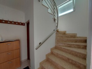 Staircase - Apartments Franjo (Pakostane)