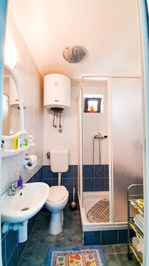 Bathroom - Rooms Anchy (Crikvenica)