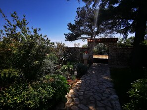Courtyard - Apartments Zuppy (Crikvenica)
