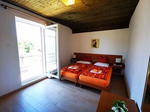 Iron/ironing board, free WiFi - Apartments Zuppy (Crikvenica)