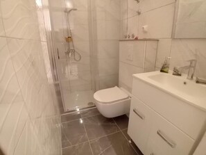 Appartement (A1) | Salle de bain | Douche