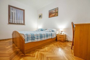 Iron/ironing board, free WiFi - Apartment Diracca (Malinska-Dubasnica)