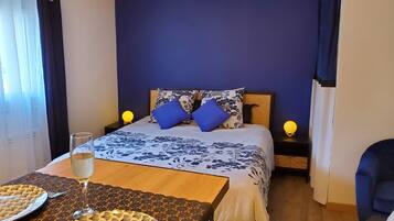 1 chambre, coffres-forts dans les chambres, Wi-Fi gratuit, draps fournis