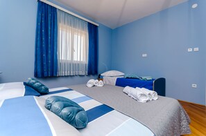 In-room safe, iron/ironing board, free WiFi