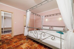 Maison | Fer et planche à repasser, Wi-Fi gratuit