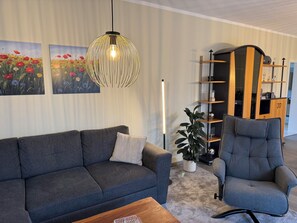 Smart TV - Modern holiday home for 4 people (Mücheln (Geiseltal))