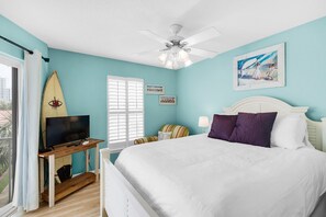 3 makuuhuonetta, silitysrauta/-lauta, ilmainen Wi-Fi, vuodevaatteet