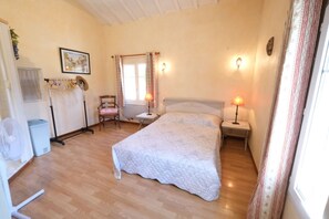 2 chambres, accès au Wi-Fi (inclus)