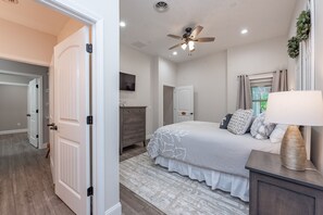 5 habitaciones, wifi gratis y ropa de cama