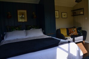 1 bedroom, travel cot, free WiFi, bed sheets