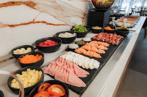 Daily buffet breakfast for a fee