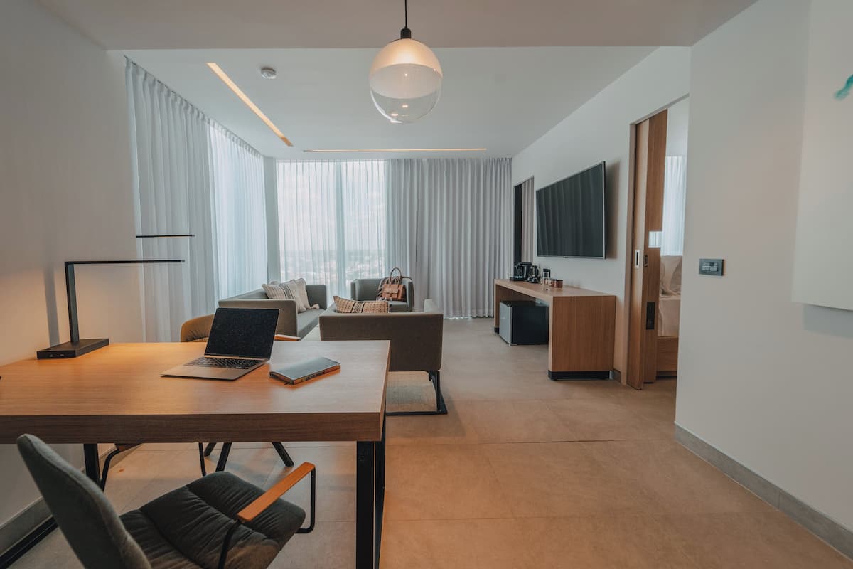 Coffres-forts dans les chambres, bureau