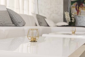 Smart TV, DVD player, stereo - SG Villa - Luxurious Villa in Sozopol, Bulgaria (Sozopol)