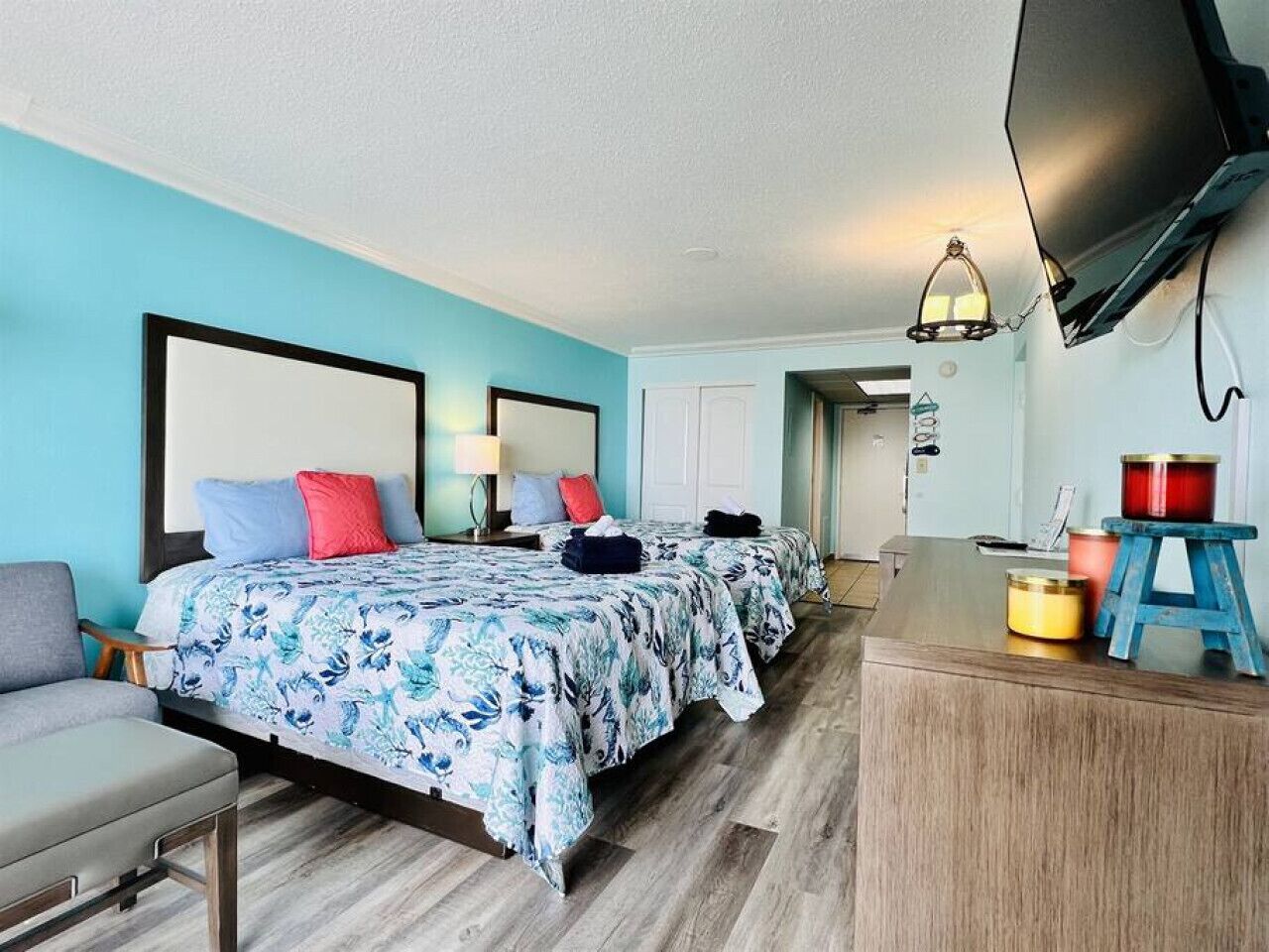 *Ocean VIEW Getaway*Queen Beds*Many Pools WATER Amenities*R88