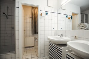 Bathroom - Papillon Wohnung 01-5 (Ostseebad Boltenhagen)