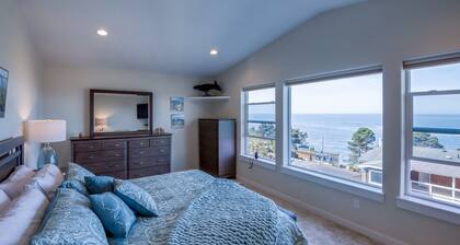 The Captains Lookout Sleeps 6, Hot Tub, Pet Friendly, Ocean View