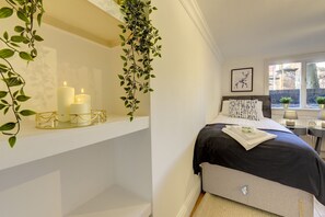 2 chambres, bureau, Wi-Fi gratuit, draps fournis