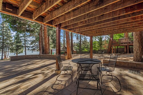 Lake Almanor Escape 6: Perfect Lakeside Resort