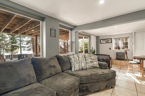 TV, fireplace - Stunning Lake  Views at Lake Almanor Cabins 6 & 7 (Lake Almanor)