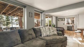 TV, fireplace, DVD player